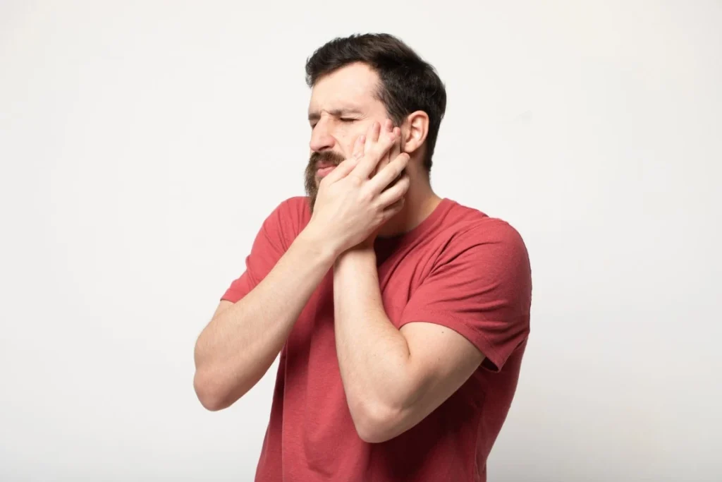Do You Need Emergency Endodontic Treatment? Emergency endodontic treatment - David G. Johnson, DDS, Centerville, Utah